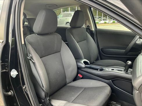 Used 2021 Honda HR-V LX image 7
