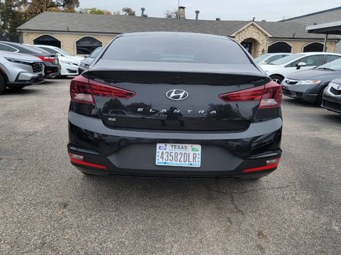 Used 2019 Hyundai Elantra SE w/ Cargo Package image 6