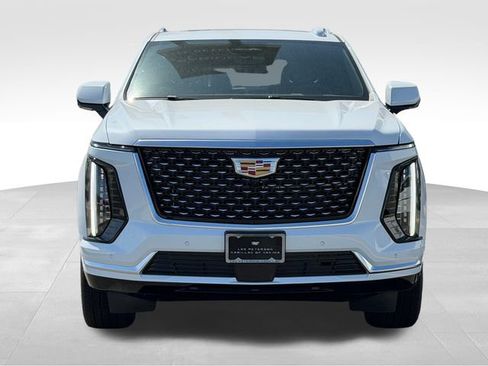 New 2026 Cadillac Escalade Luxury w/ Touring Package AWD/4WD image 8