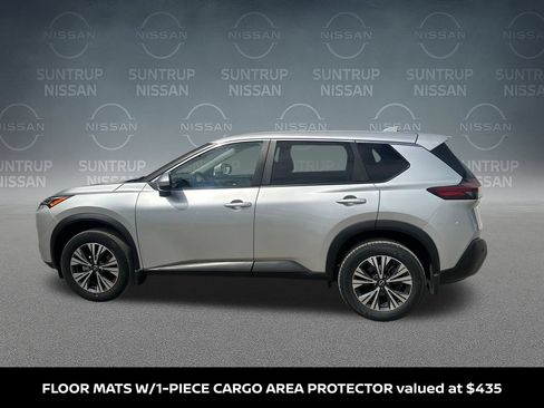 Certified 2023 Nissan Rogue SV FWD image 2