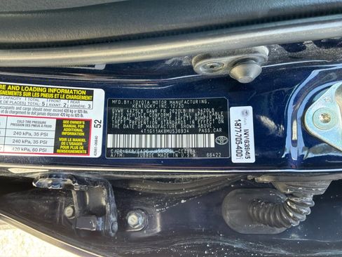 Used 2021 Toyota Camry SE FWD image 20