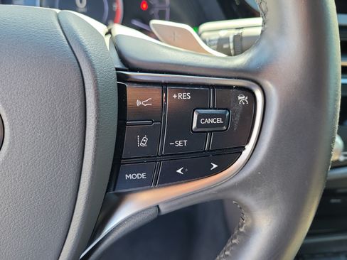 Used 2022 Lexus ES 350 w/ Accessory Package FWD image 17