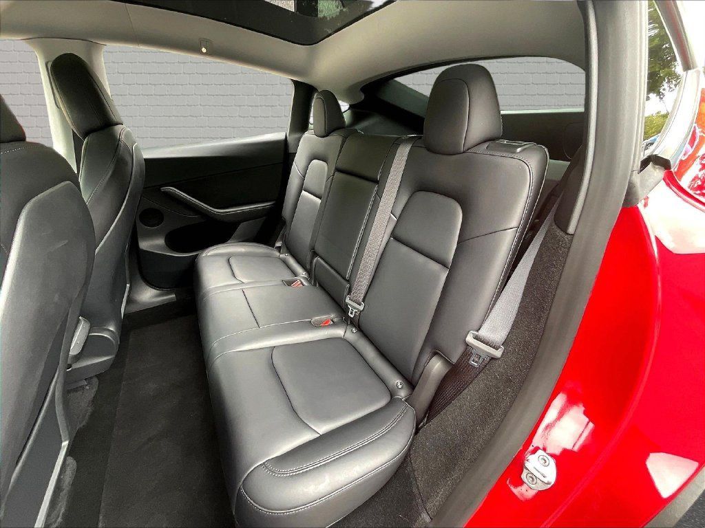 Used 2023 Tesla Model Y Performance AWD/4WD image 13