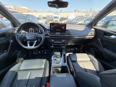 Used 2023 Audi Q5 2.0T Premium Plus w/ Premium Plus Package AWD/4WD image 23
