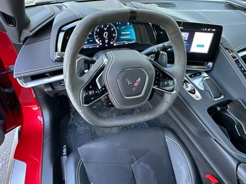 Used 2025 Chevrolet Corvette Stingray Preferred Cpe w/ 2LT RWD image 14