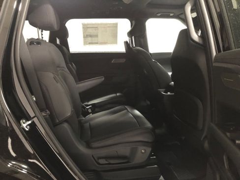 New 2027 Kia Telluride S image 11