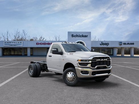 New 2026 RAM 3500 Big Horn AWD/4WD image 20