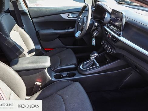 Used 2023 Kia Forte LXS w/ LXS Technology Package FWD image 12