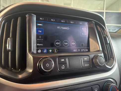 Used 2022 Chevrolet Colorado LT w/ LT Convenience Package image 28