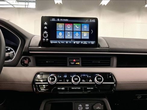 Used 2025 Honda Pilot Touring image 31