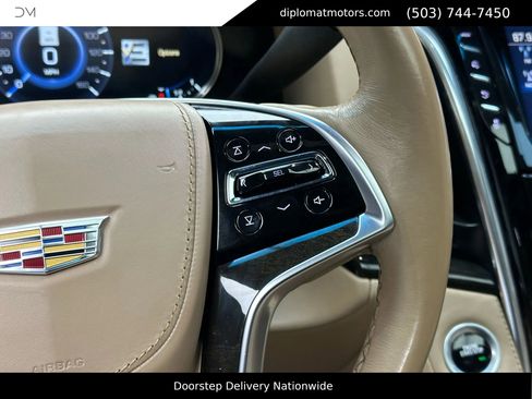 Used 2019 Cadillac Escalade ESV Platinum image 34