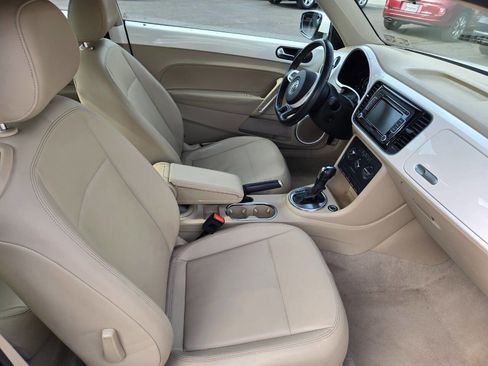 Used 2014 Volkswagen Beetle 2.5 FWD image 20