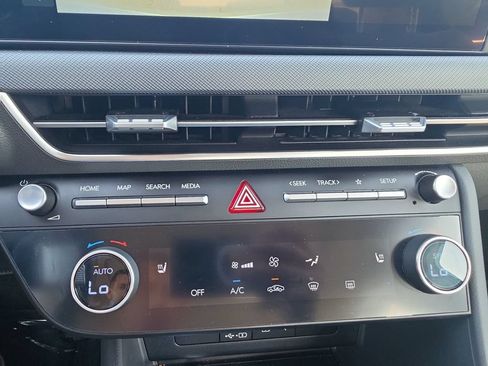 Certified 2025 Hyundai Sonata SEL FWD image 22