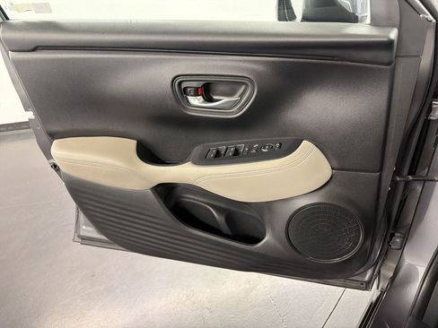 Certified 2024 Honda HR-V LX image 12