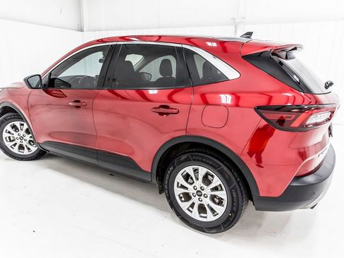 Used 2023 Ford Escape Active w/ Tech Pack #1 FWD image 4