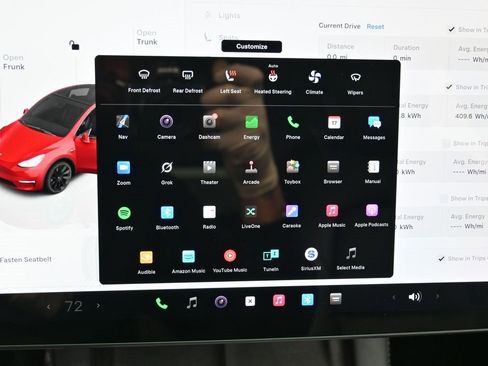 Used 2023 Tesla Model Y Long Range image 34