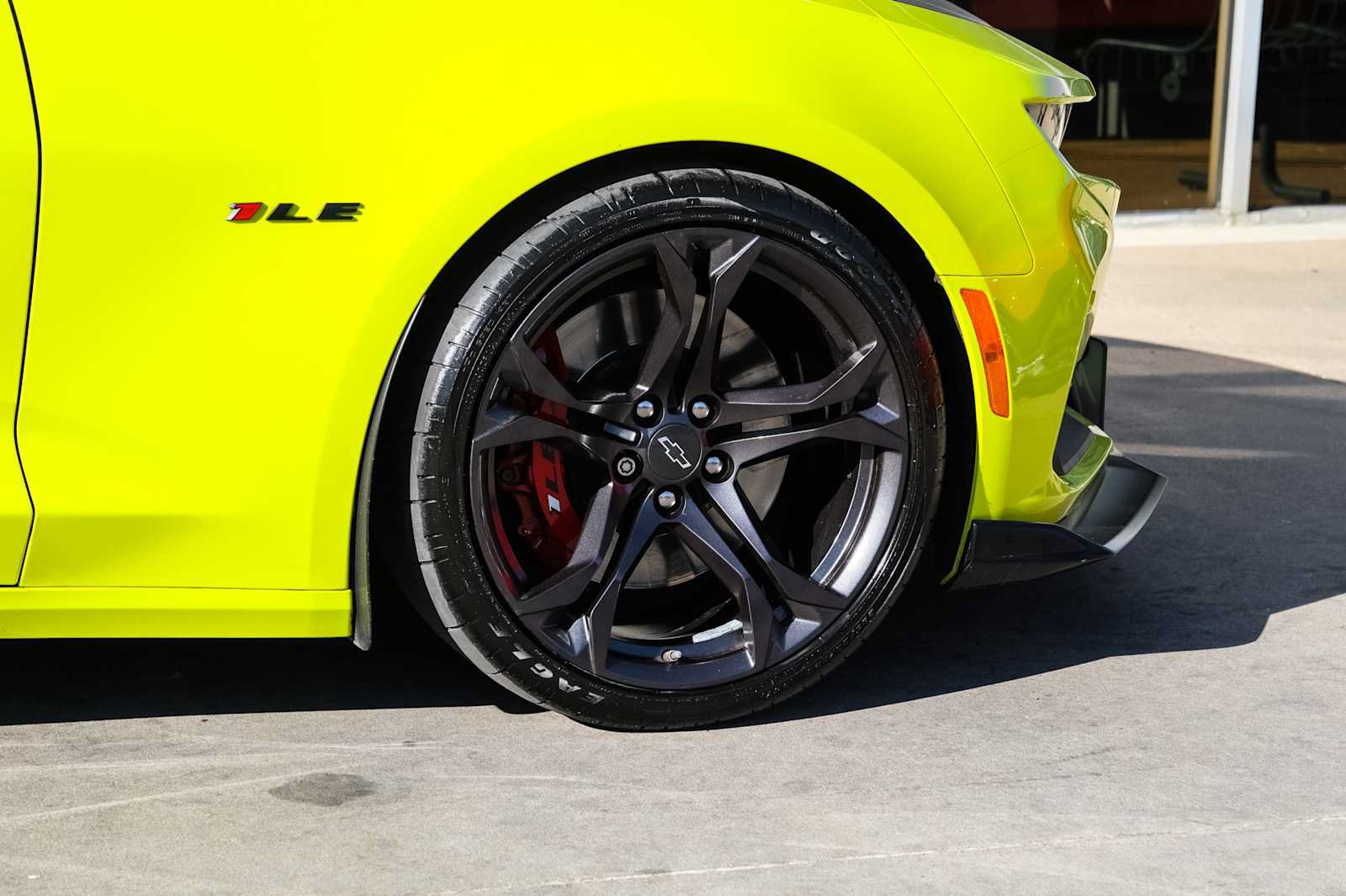 Used 2020 Chevrolet Camaro RWD image 11