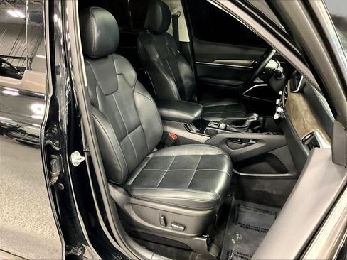 Used 2021 Kia Telluride EX w/ EX Premium Package AWD/4WD image 31