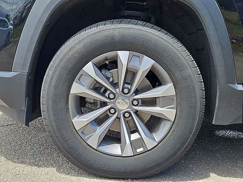 Certified 2025 Chevrolet Equinox LT FWD image 38