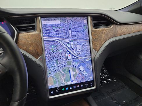 Used 2021 Tesla Model S AWD image 10