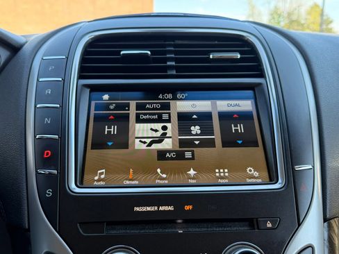 Used 2016 Lincoln MKX Reserve w/ Climate Package AWD/4WD image 36