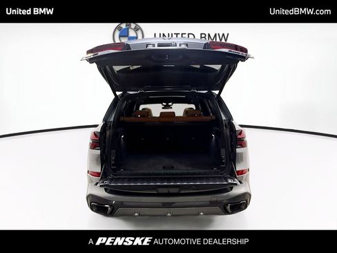 Used 2025 BMW X5 sDrive40i w/ Executive Package RWD image 14