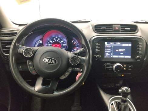 Used 2019 Kia Soul + FWD image 22
