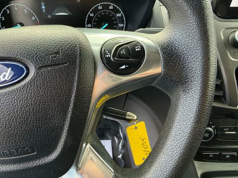 Used 2020 Ford Transit Connect XL image 24