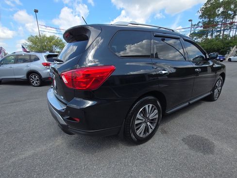 Used 2018 Nissan Pathfinder SV FWD image 7