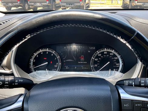 Used 2021 Toyota Highlander XLE FWD image 26