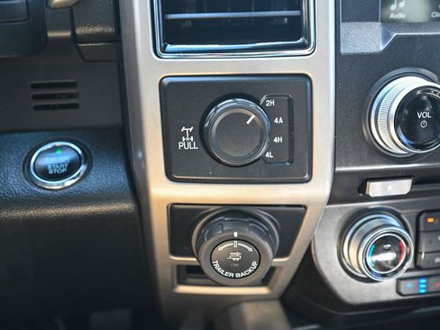 Certified 2018 Ford F150 Lariat w/ Equipment Group 502A Luxury AWD/4WD image 36