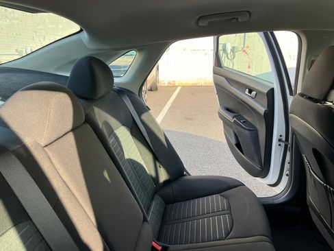 Used 2025 Kia K5 LXS image 37