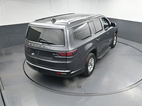 Used 2024 Jeep Wagoneer 2WD image 36