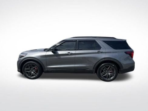 Used 2025 Ford Explorer ST AWD/4WD image 4