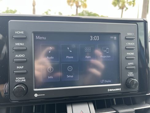 Used 2021 Toyota RAV4 XLE w/ Convenience Package FWD image 24