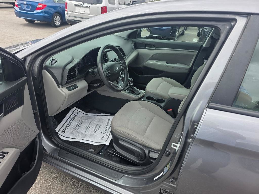 Used 2019 Hyundai Elantra SEL FWD image 5