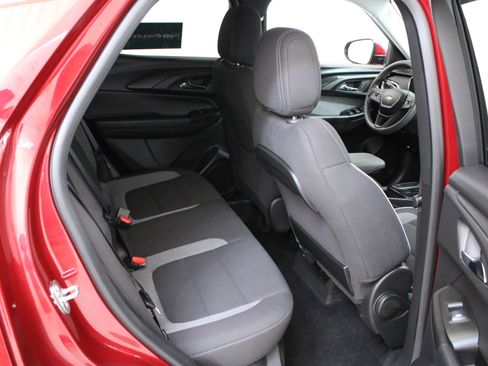 Certified 2023 Chevrolet TrailBlazer LT w/ Convenience Package FWD image 27