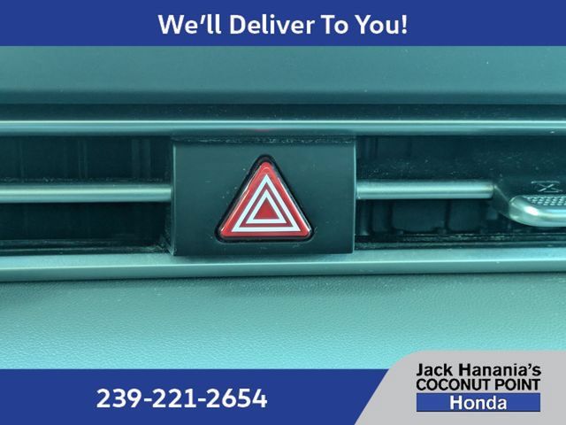 Used 2021 Hyundai Elantra SE FWD image 29