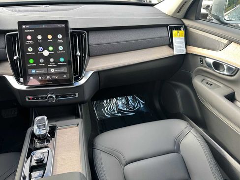 New 2026 Volvo XC90 T8 Plus image 19