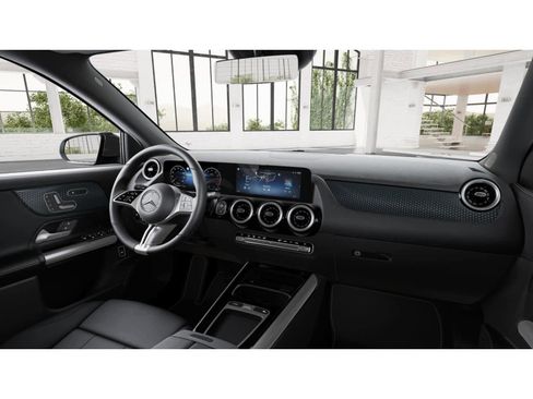 Used 2026 Mercedes-Benz GLA 250 image 6