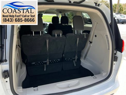 Used 2023 Chrysler Voyager LX FWD image 20