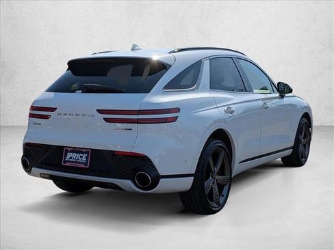 Used 2025 Genesis GV70 3.5T Sport w/ Sport Advanced Package AWD/4WD image 5