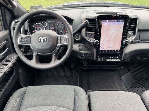 New 2025 RAM 2500 Big Horn AWD/4WD image 2