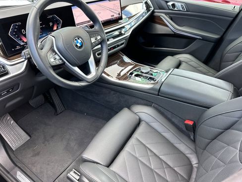 Used 2026 BMW X5 xDrive40i w/ Premium Package AWD/4WD image 9