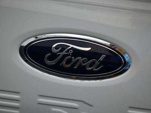 New 2026 Ford F250 XL w/ XL Chrome Package image 21