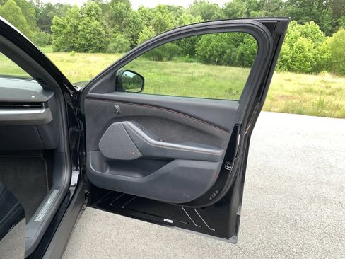 Used 2021 Ford Mustang Mach-E GT AWD/4WD image 31
