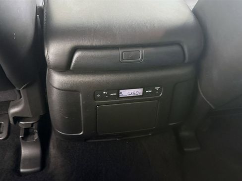 Used 2021 Nissan Armada SL w/ Captain's Chairs Package image 30