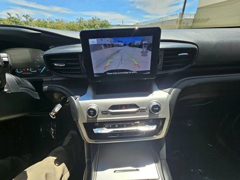 Used 2021 Ford Explorer 2WD image 24