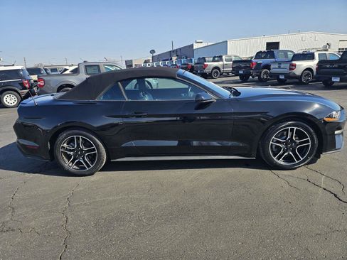 Used 2022 Ford Mustang Premium image 6
