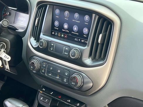 Used 2019 Chevrolet Colorado Z71 AWD/4WD image 24